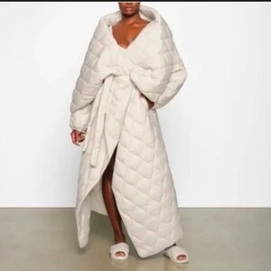 SKIMS Quilted Longline Wrap Robe in Light Cream